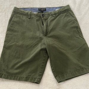 Men’s banana republic aiden shorts. WUC